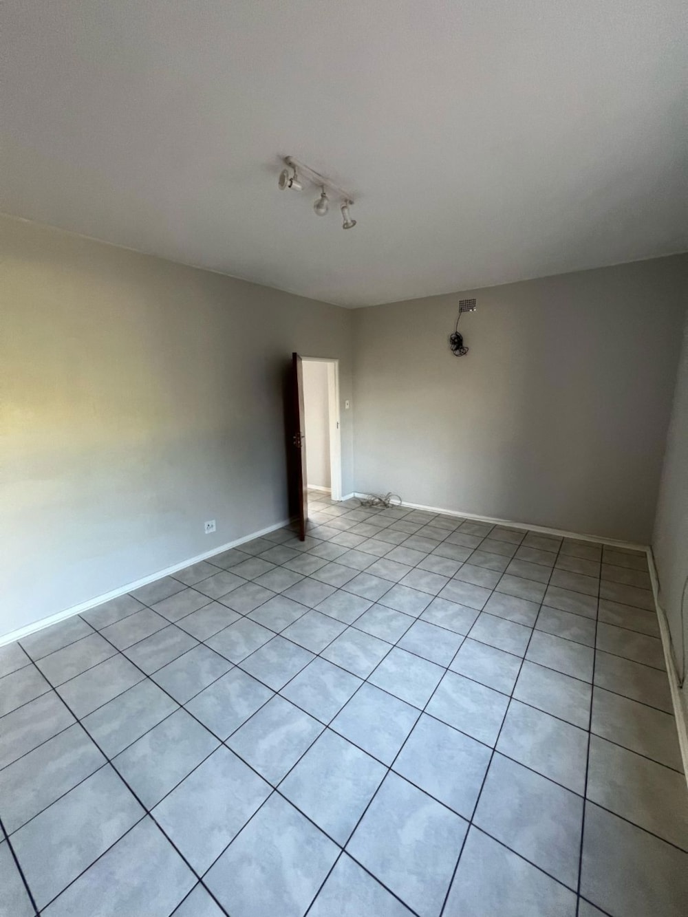 Apartment for sale in Kimberley - 1KJ1697333 Apartment for sale in Kimberley - 1KJ1697333