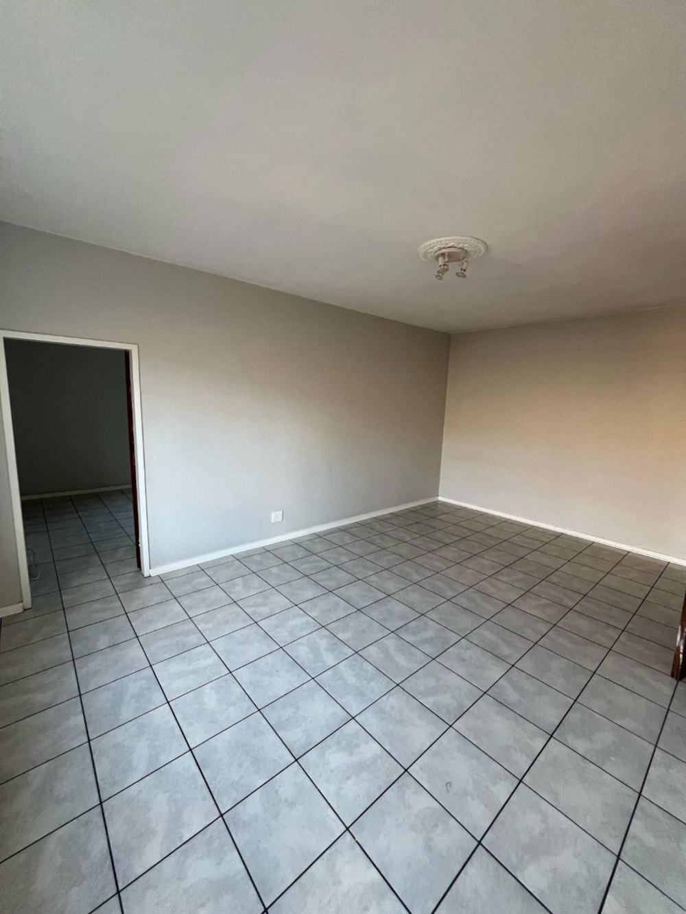 Apartment for sale in Kimberley - 1KJ1697333 Apartment for sale in Kimberley - 1KJ1697333