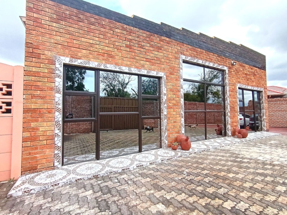 Garden cottage to rent in Parkdene - ENL1742956 Garden cottage to rent in Parkdene - ENL1742956