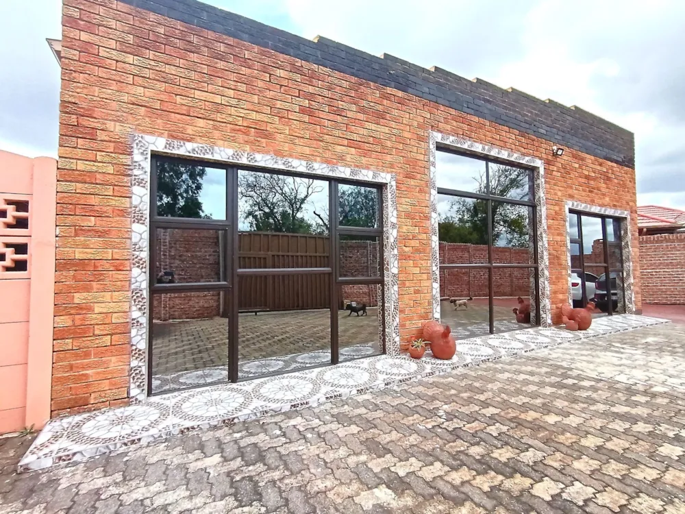 Garden cottage to rent in Parkdene - ENL1754505 Garden cottage to rent in Parkdene - ENL1754505