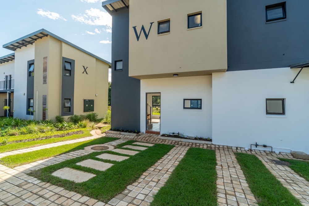 Townhouse for sale in Waterfall, Upper Highway - 1KF1696182