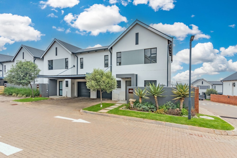 Townhouse let in Pinehaven - 1KR1696180 Townhouse let in Pinehaven - 1KR1696180