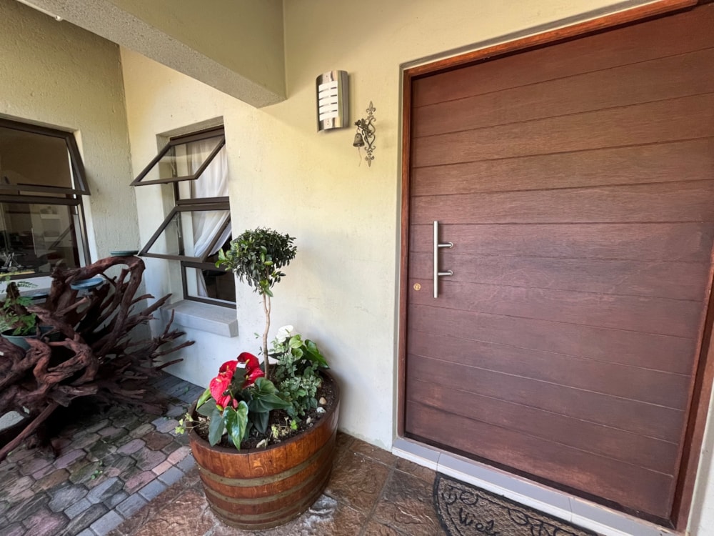 Security estate home for sale in Ntulo Wildlife Estate - 1NS1698154