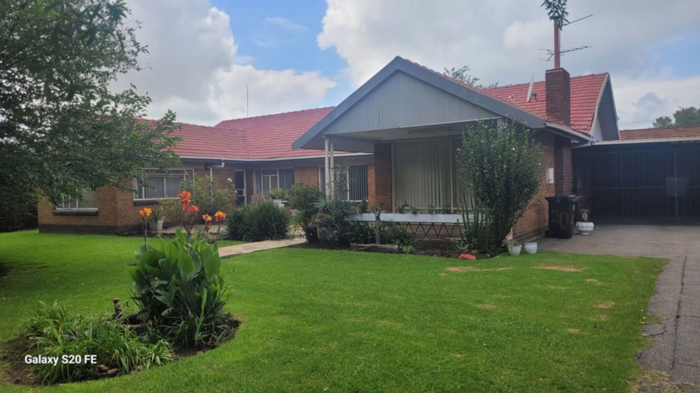 House let in Selcourt - 1SP1696332