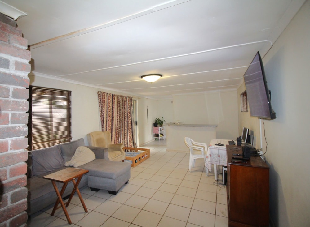 House sold in Velddrif - LA1696712