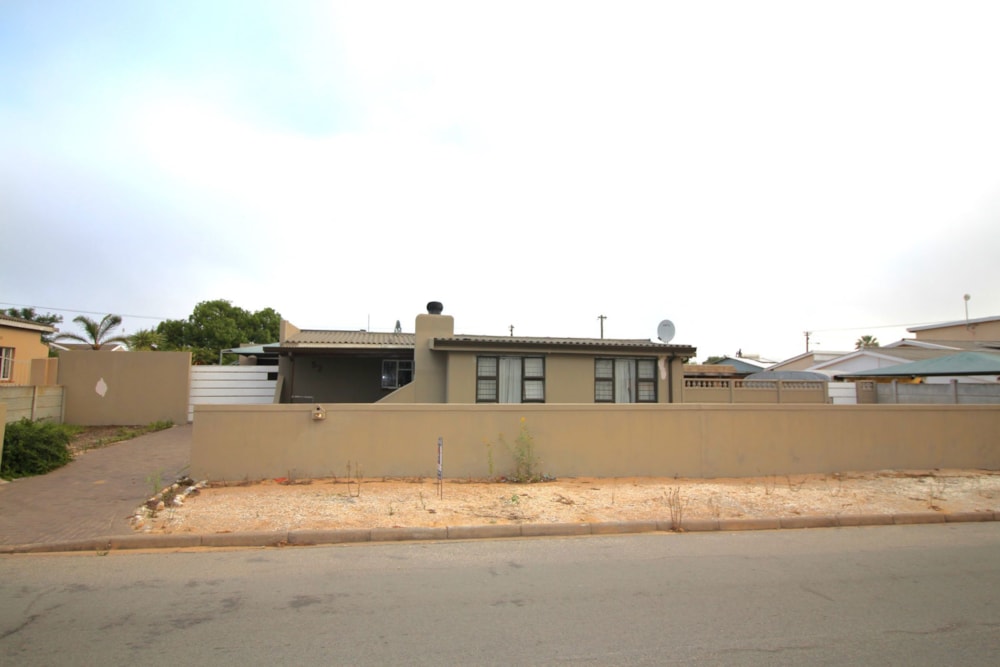 House sold in Velddrif - LA1696712