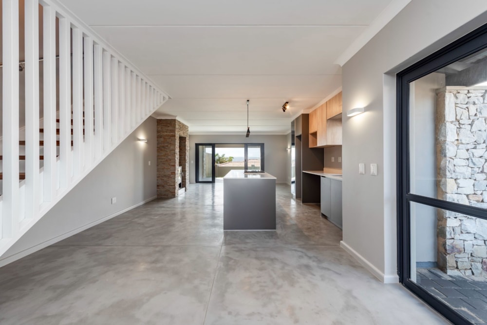 Double-storey apartment for sale in Central, Plettenberg Bay - 1KG1696492