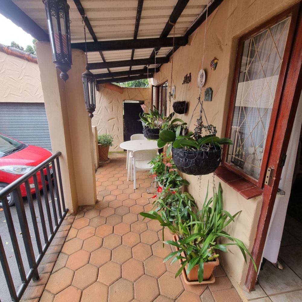 Cottage let in Waterfall, Upper Highway - 1KF1696544 Cottage let in Waterfall, Upper Highway - 1KF1696544