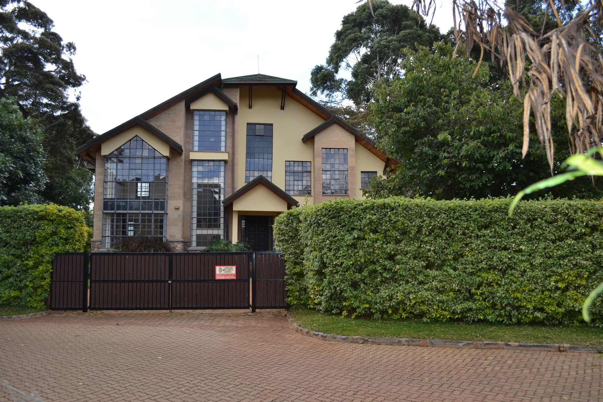 Townhouse let in Karen, Kenya - 3KE1701052