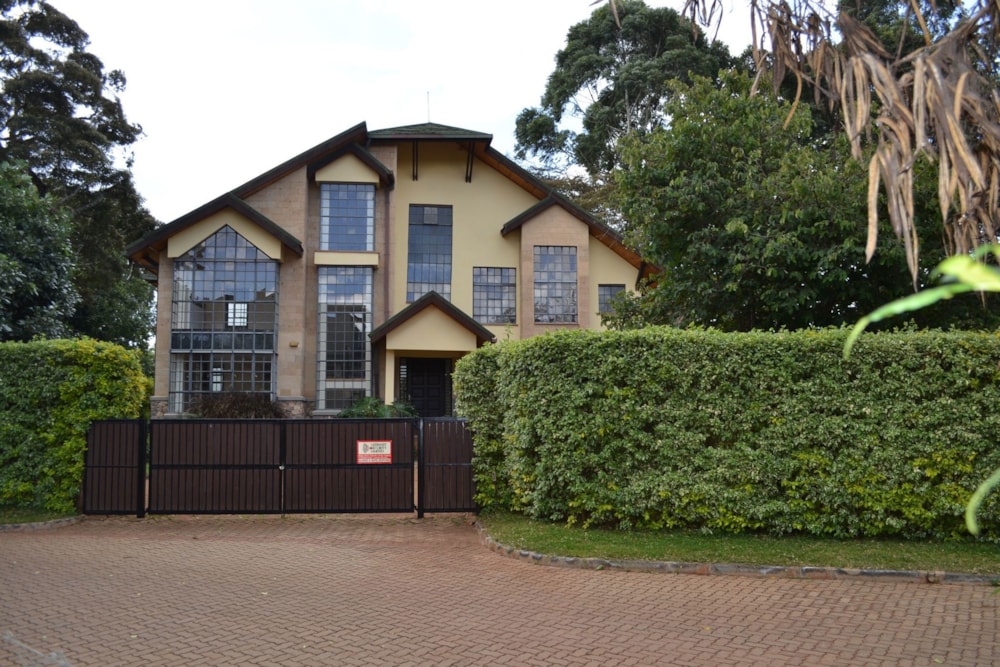 Townhouse let in Karen, Kenya - 3KE1701052 Townhouse let in Karen, Kenya - 3KE1701052
