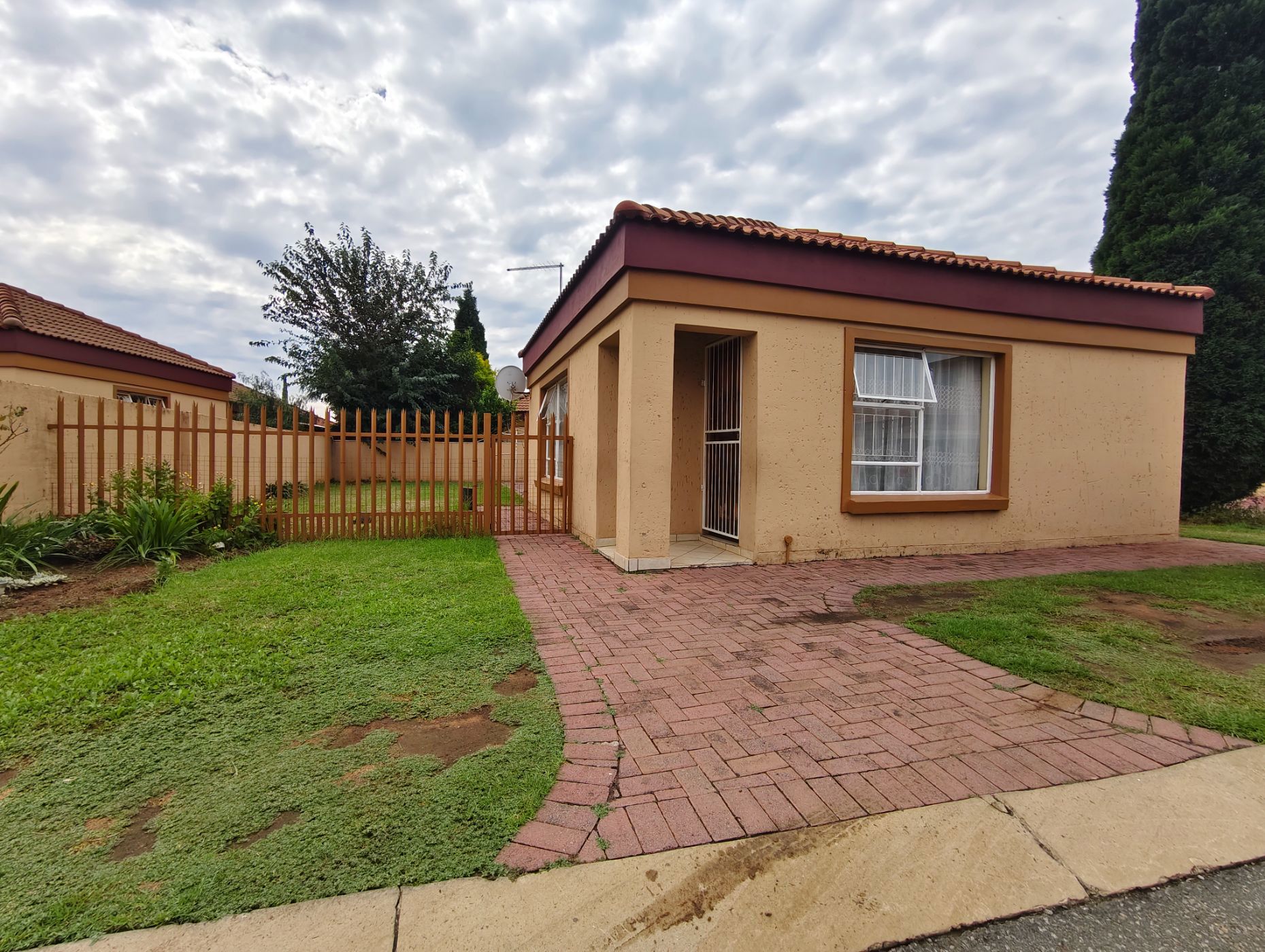 House for sale in Vanderbijlpark CE 2 - 1VT1697039
