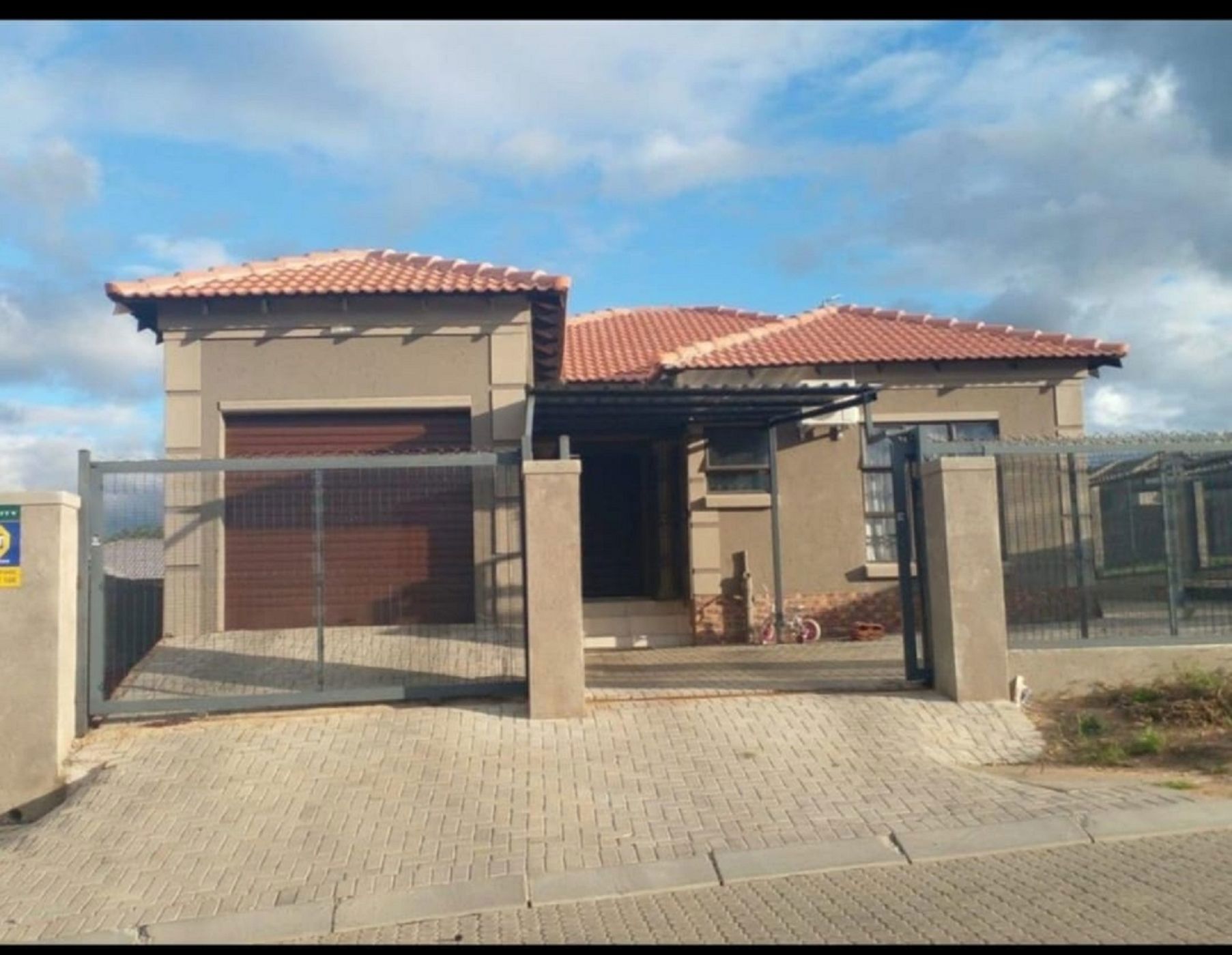 House for sale in Kamagugu - 1NS1697275
