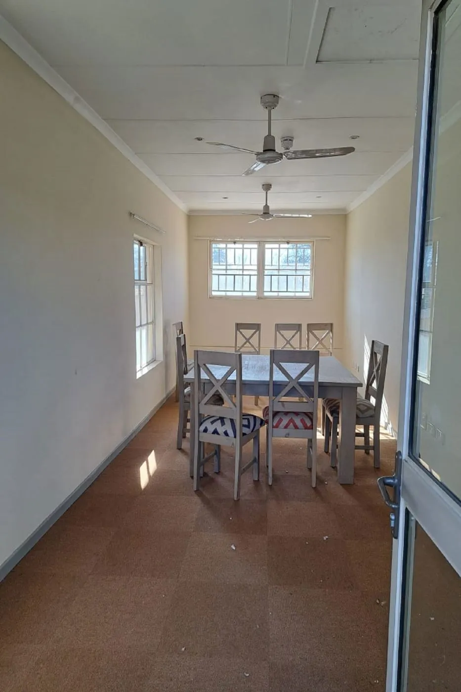 Commercial office let in Kokstad - 1UB1697012