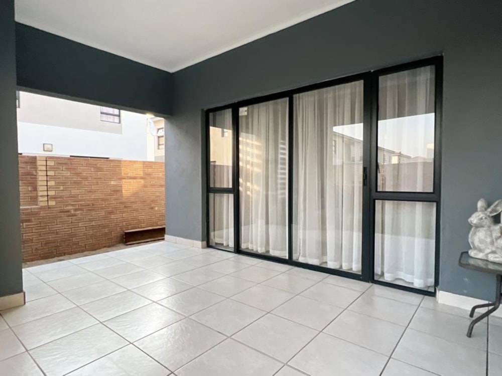 Security estate home let in Thatchfield - CNL1706678 Security estate home let in Thatchfield - CNL1706678