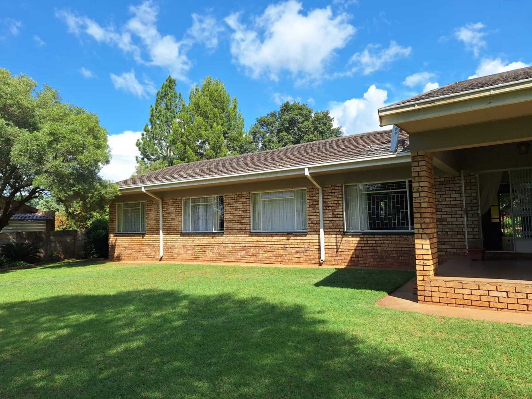 House sold in Schweizer-Reneke - 1KJ1697437