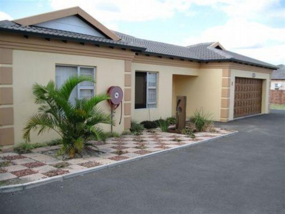 Townhouse for sale in Arboretum, Richards Bay - 1RY1697141 Townhouse for sale in Arboretum, Richards Bay - 1RY1697141