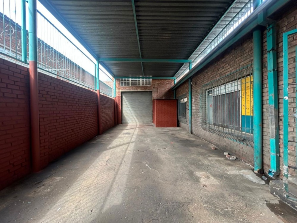 Commercial Building for sale in Kimberley - 1KJ1697147