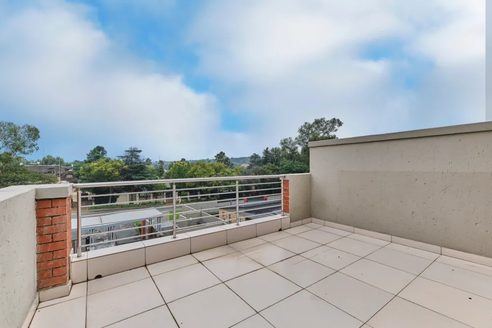 Double-storey apartment sold in Rivonia - HP1698192 Double-storey apartment sold in Rivonia - HP1698192