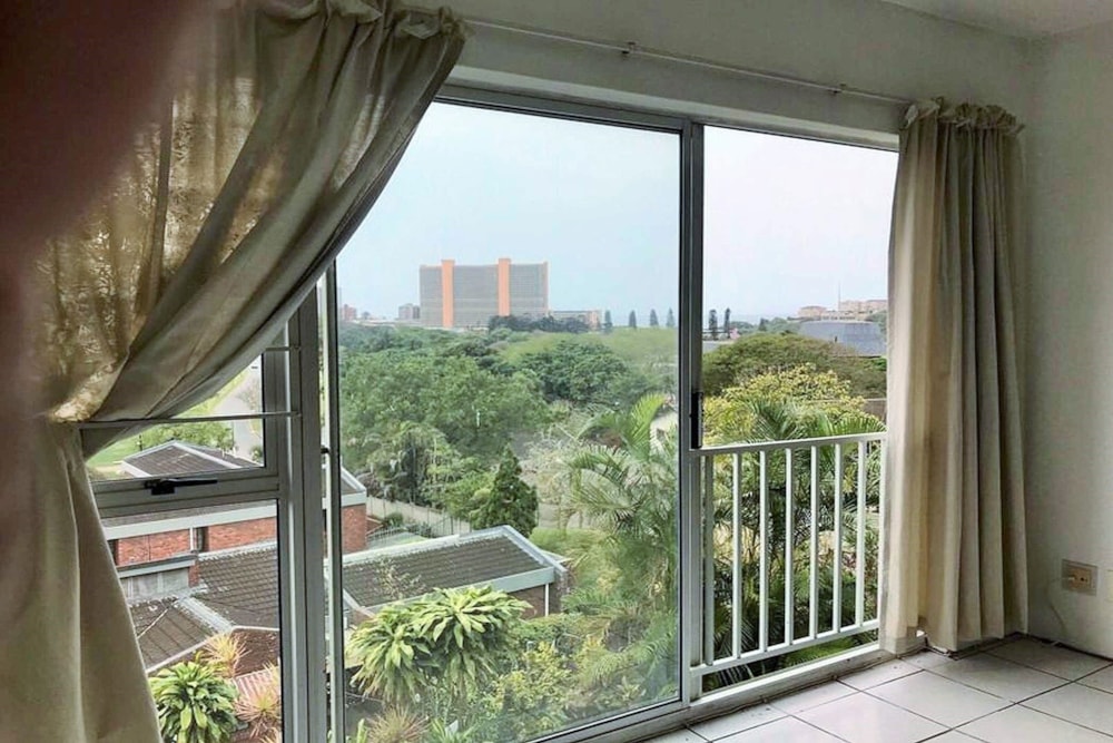 Apartment for sale in Amanzimtoti - 1WB1697217 Apartment for sale in Amanzimtoti - 1WB1697217