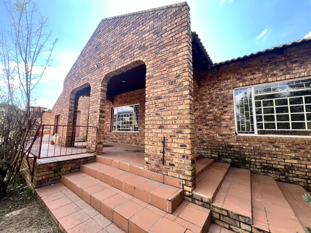 House for sale in Bronkhorstbaai - PRN1735975 House for sale in Bronkhorstbaai - PRN1735975