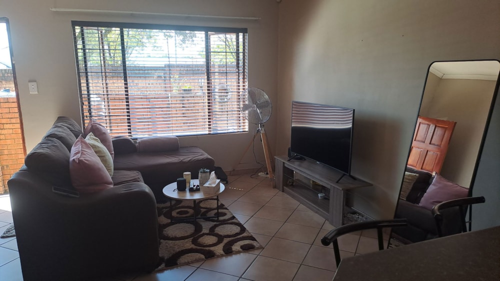 Townhouse sold in Middelburg Central (Mpumalanga Central)  - 1MD1697257