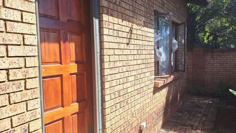 Townhouse sold in Middelburg Central (Mpumalanga Central)  - 1MD1697257
