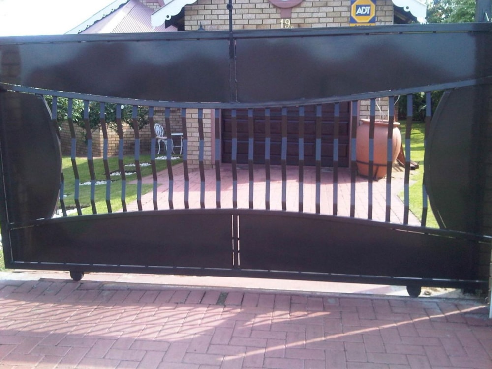 House for sale in Model Park - 1WD1697263