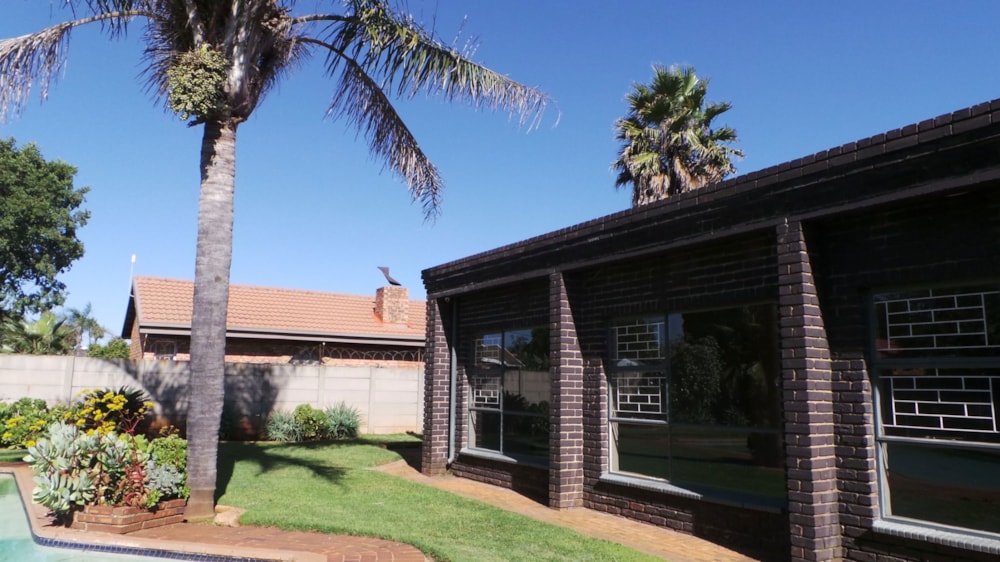 House for sale in Sunair Park - 1BJ1697414 House for sale in Sunair Park - 1BJ1697414