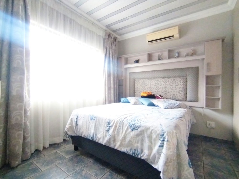 House for sale in Paradise, Newcastle - 1NW1697834 House for sale in Paradise, Newcastle - 1NW1697834