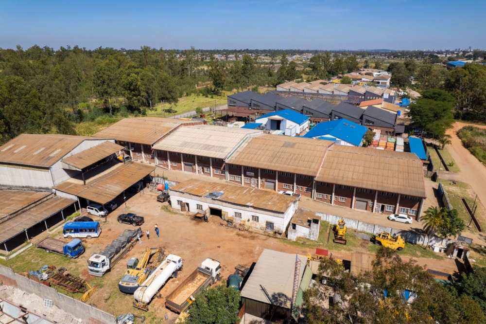 Commercial industrial property for sale in Msasa, Zimbabwe - 3ZB1697476 Commercial industrial property for sale in Msasa, Zimbabwe - 3ZB1697476