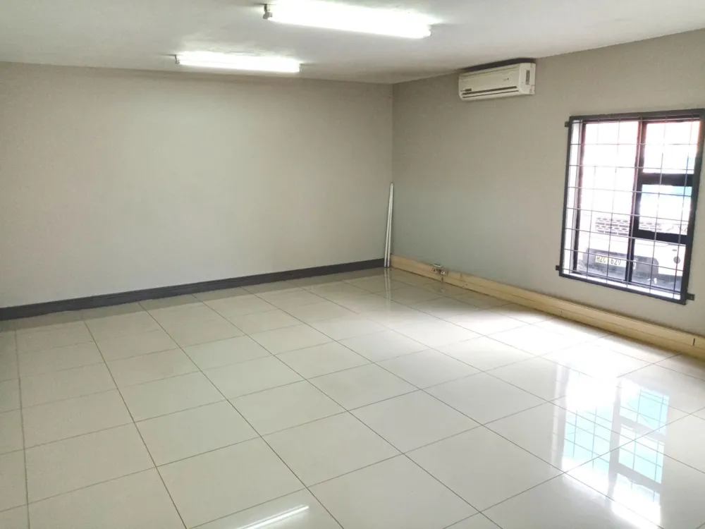 Commercial Building to rent in Waterval East - 1RU1697543 Commercial Building to rent in Waterval East - 1RU1697543