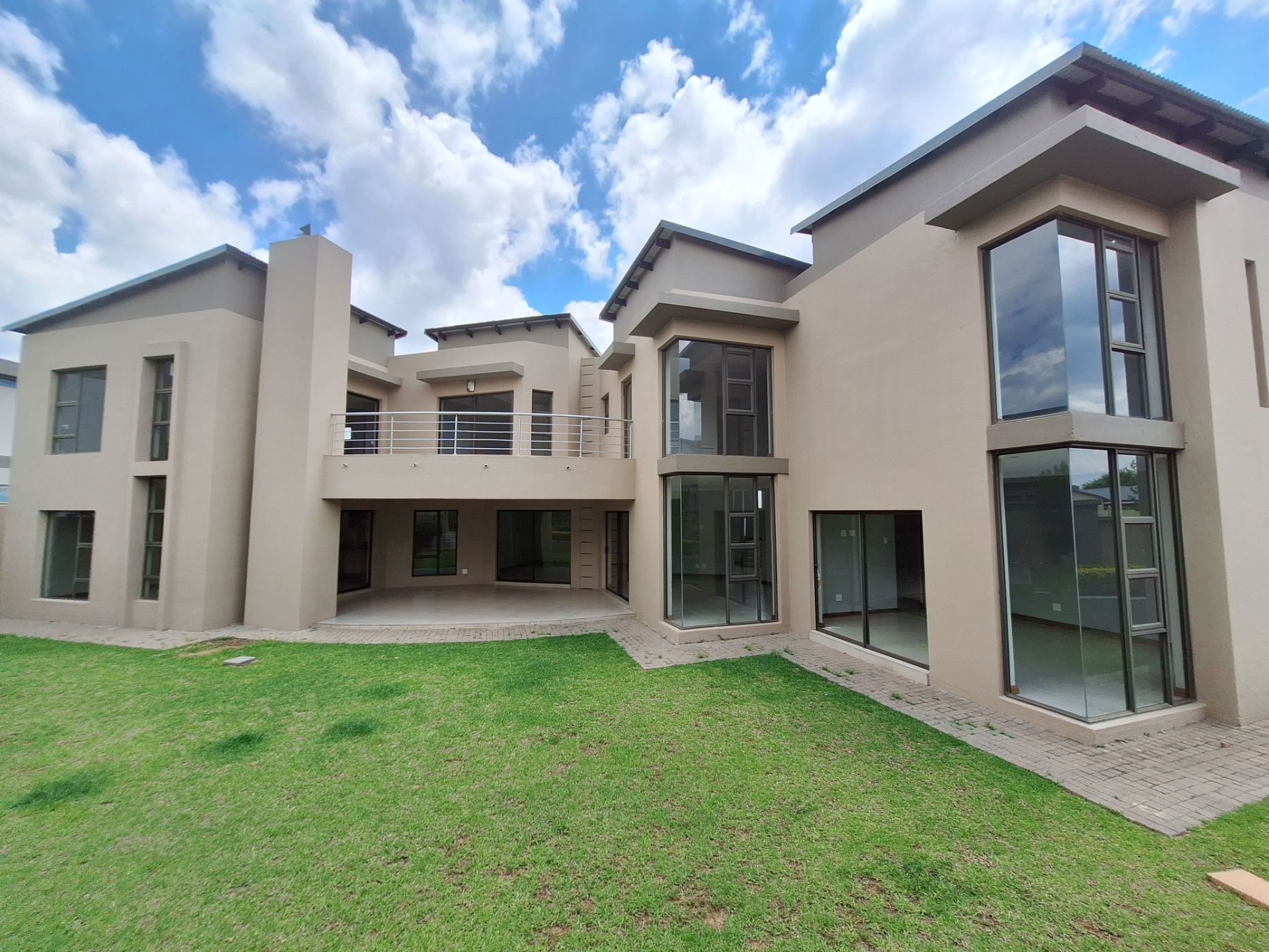 House for sale in Midstream Estate - CN1697556