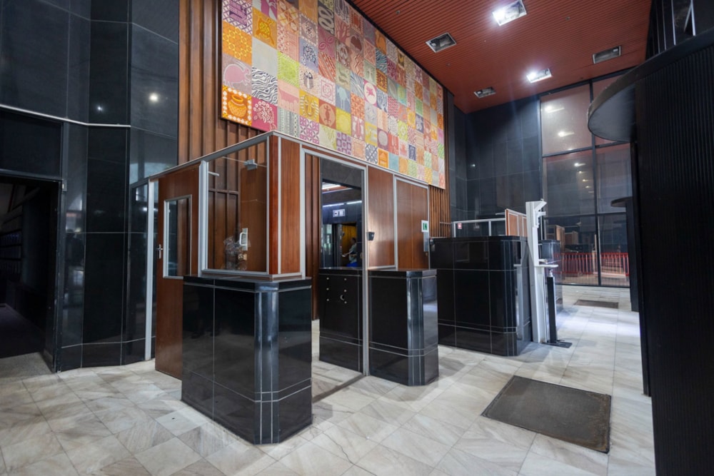 Commercial Building for sale in Harare CBD, Zimbabwe - 3ZB1697588 Commercial Building for sale in Harare CBD, Zimbabwe - 3ZB1697588