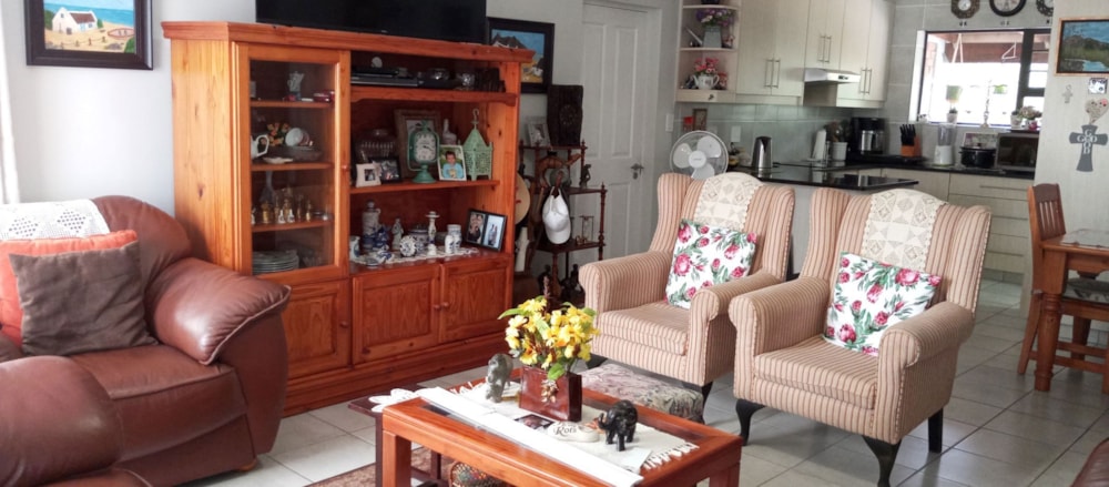 House for sale in Albertinia - 1SR1698113