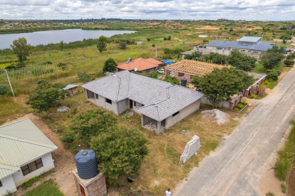 House for sale in Rockview, Zimbabwe - 3ZB1697702 House for sale in Rockview, Zimbabwe - 3ZB1697702