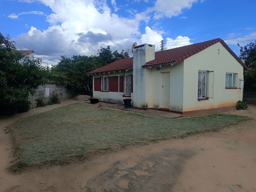 House for sale in Msasa Park, Zimbabwe - 3ZB1697740 House for sale in Msasa Park, Zimbabwe - 3ZB1697740