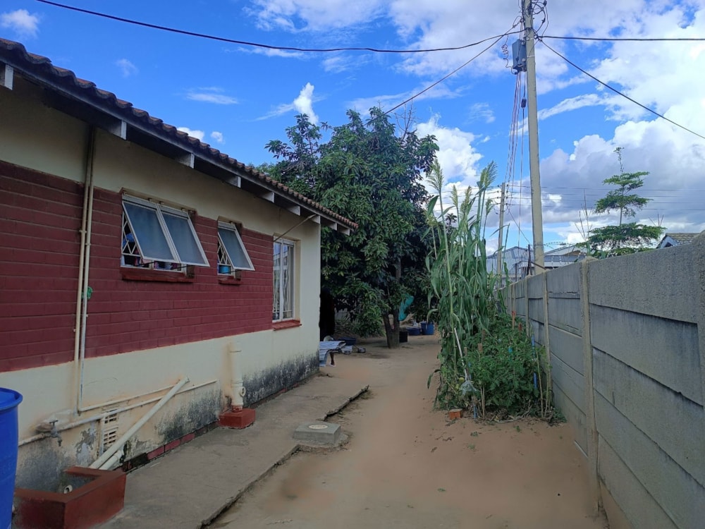 House for sale in Msasa Park, Zimbabwe - 3ZB1697740 House for sale in Msasa Park, Zimbabwe - 3ZB1697740