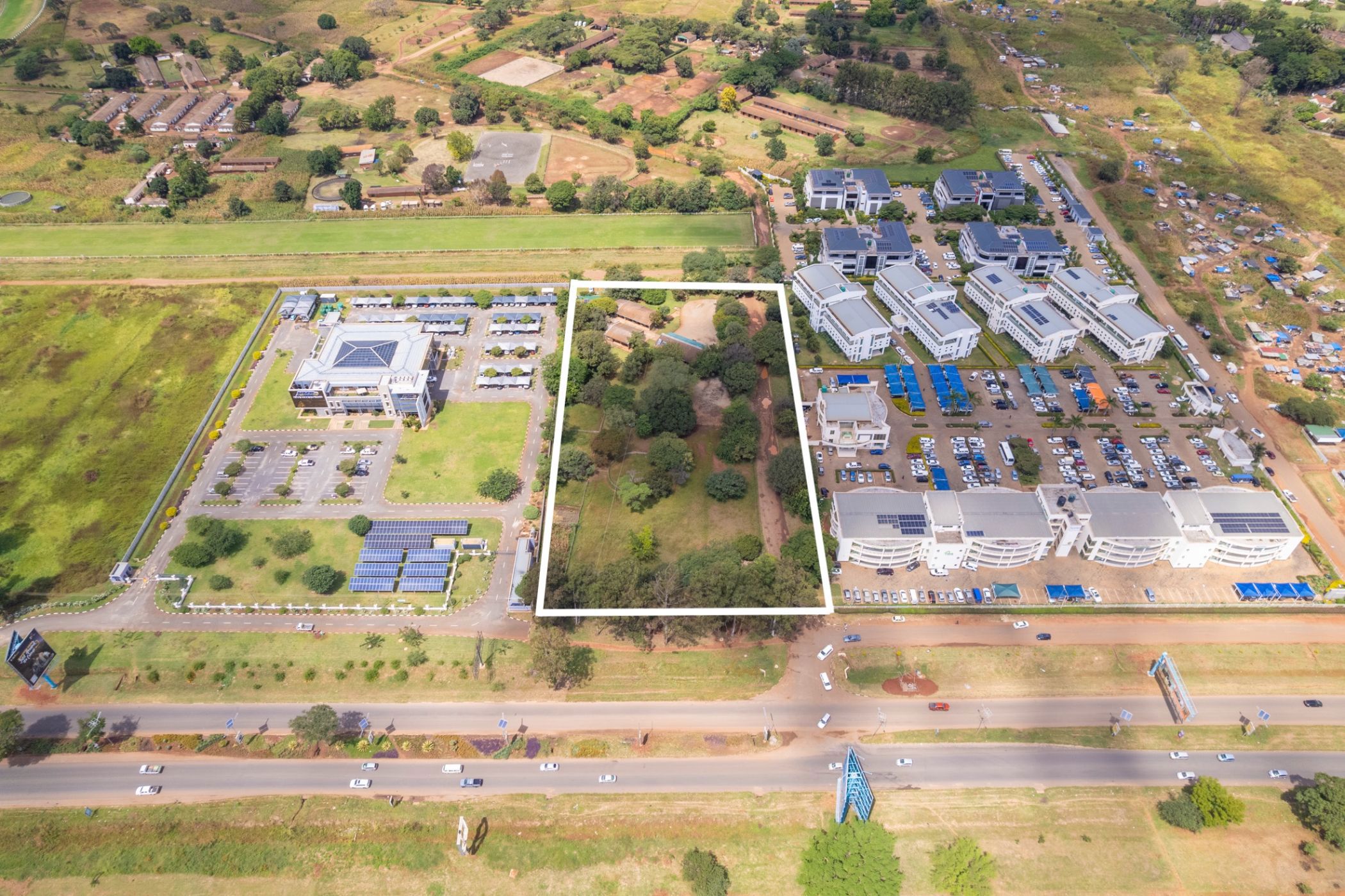 Commercial office sold in Borrowdale, Zimbabwe - 3ZB1697747