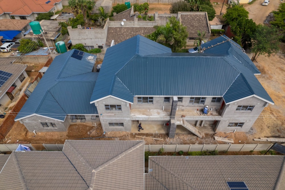 Double-storey cluster for sale in Zimre Park, Zimbabwe - 3ZB1697754