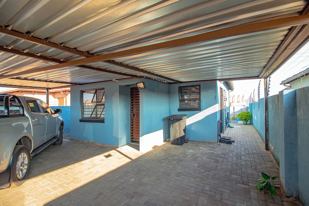 House for sale in Soshanguve East - PTM1697771 House for sale in Soshanguve East - PTM1697771