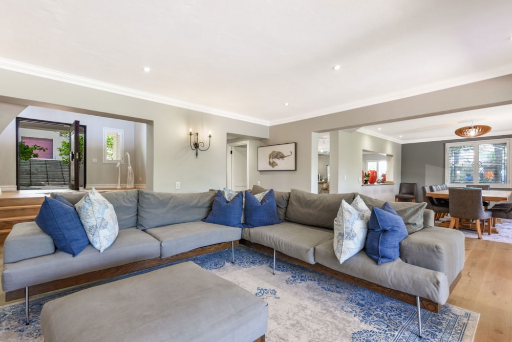 Double-storey cluster let in Bryanston - JBL1697787 Double-storey cluster let in Bryanston - JBL1697787