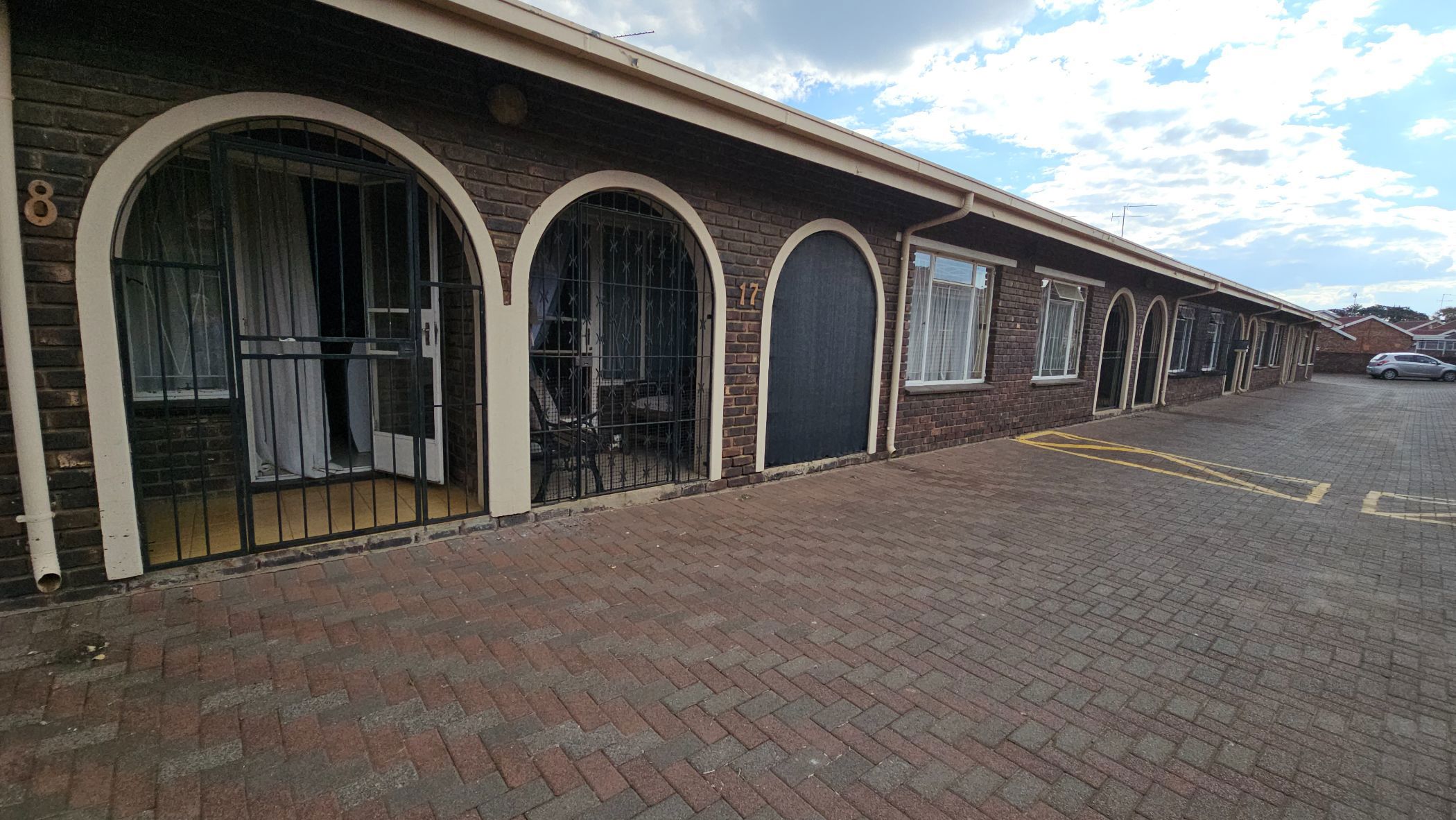 Townhouse for sale in Three Rivers North - 1VT1697785