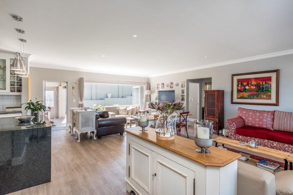 House for sale in Brackenfell South - 1BC1698068 House for sale in Brackenfell South - 1BC1698068