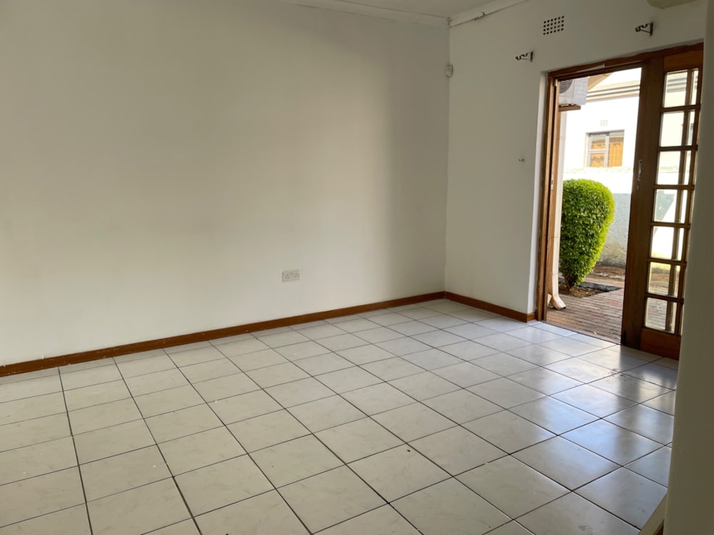 House for sale in Phakalane, Botswana - 3BO1698025