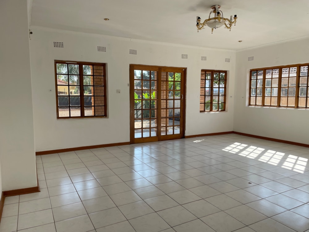 House for sale in Phakalane, Botswana - 3BO1698025