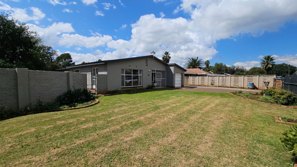 House for sale in Rothdene - 1VT1698063