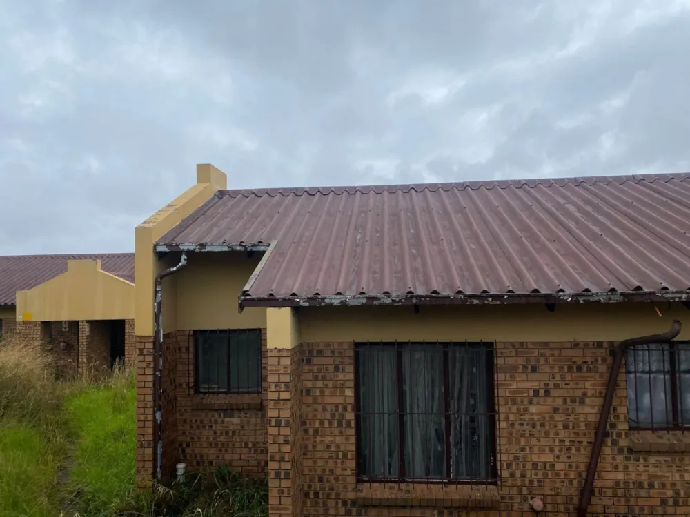Security complex home for sale in Die Heuwel - 1WD1698062 Security complex home for sale in Die Heuwel - 1WD1698062