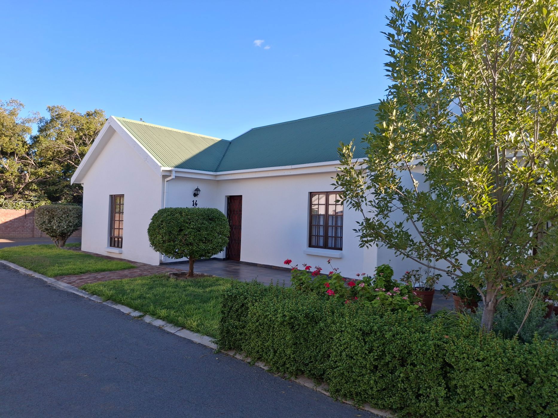 House sold in Graaff-Reinet - 1KK1698111