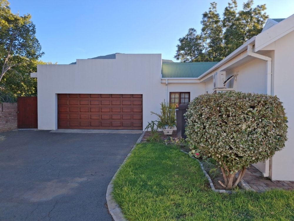 House sold in Graaff-Reinet - 1KK1698111 House sold in Graaff-Reinet - 1KK1698111