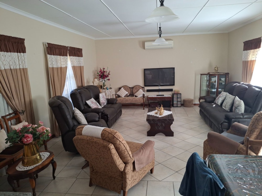 House sold in Graaff-Reinet - 1KK1698111 House sold in Graaff-Reinet - 1KK1698111